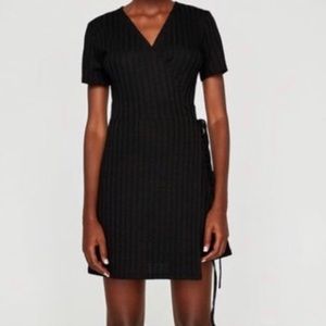 ZARA Wrap Dress 🖤